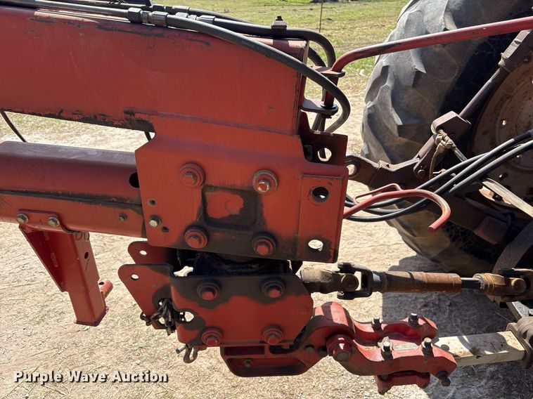 image for item OB9559 2005 New Holland Discbine 1432 swather / windrower