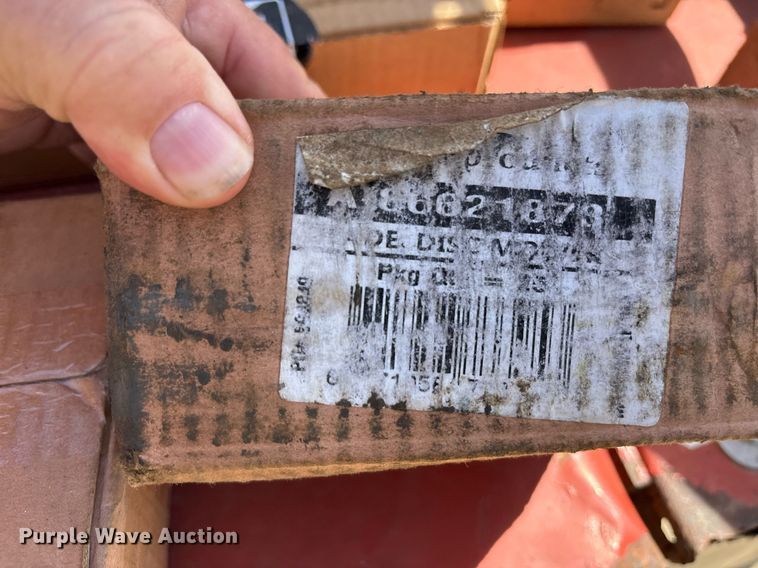 image for item OB9559 2005 New Holland Discbine 1432 swather / windrower