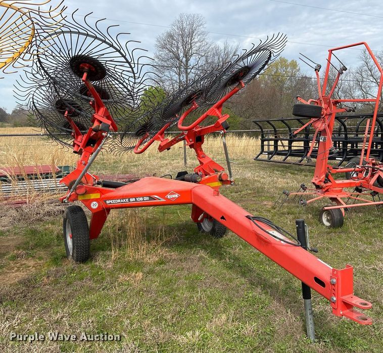 image for item OB9563 Kuhn SR 108 Gii hay rake