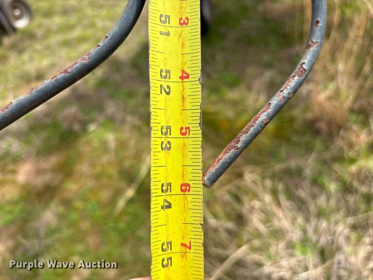 image for item OB9563 Kuhn SR 108 Gii hay rake