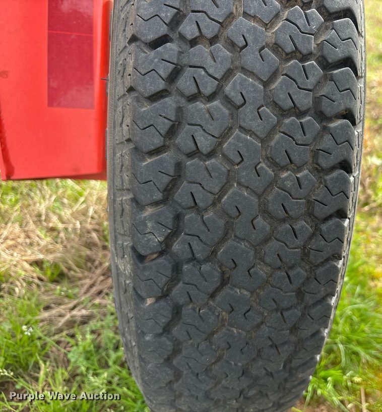 image for item OB9563 Kuhn SR 108 Gii hay rake