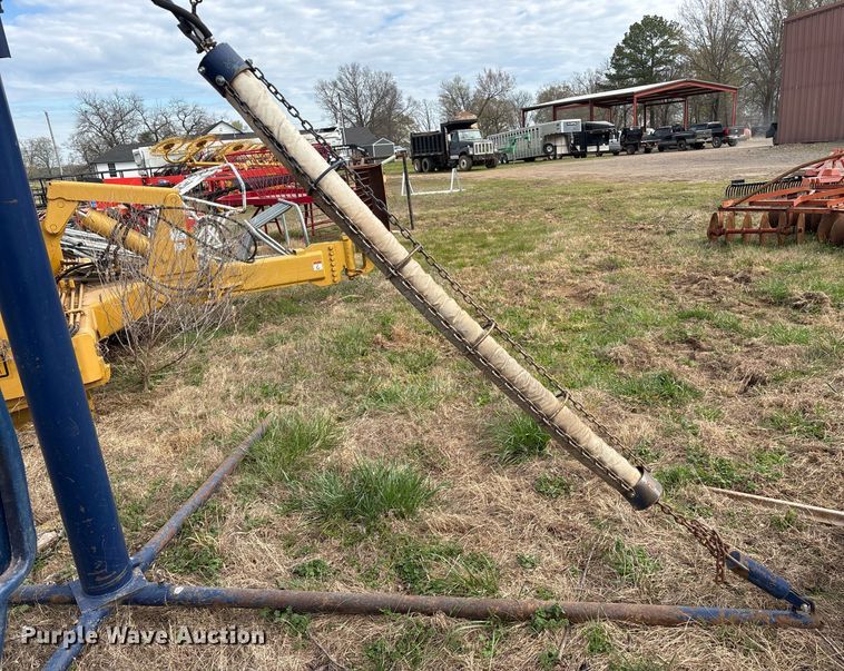 image for item OB9568 Lewis Cattle Oiler Co cattle rub