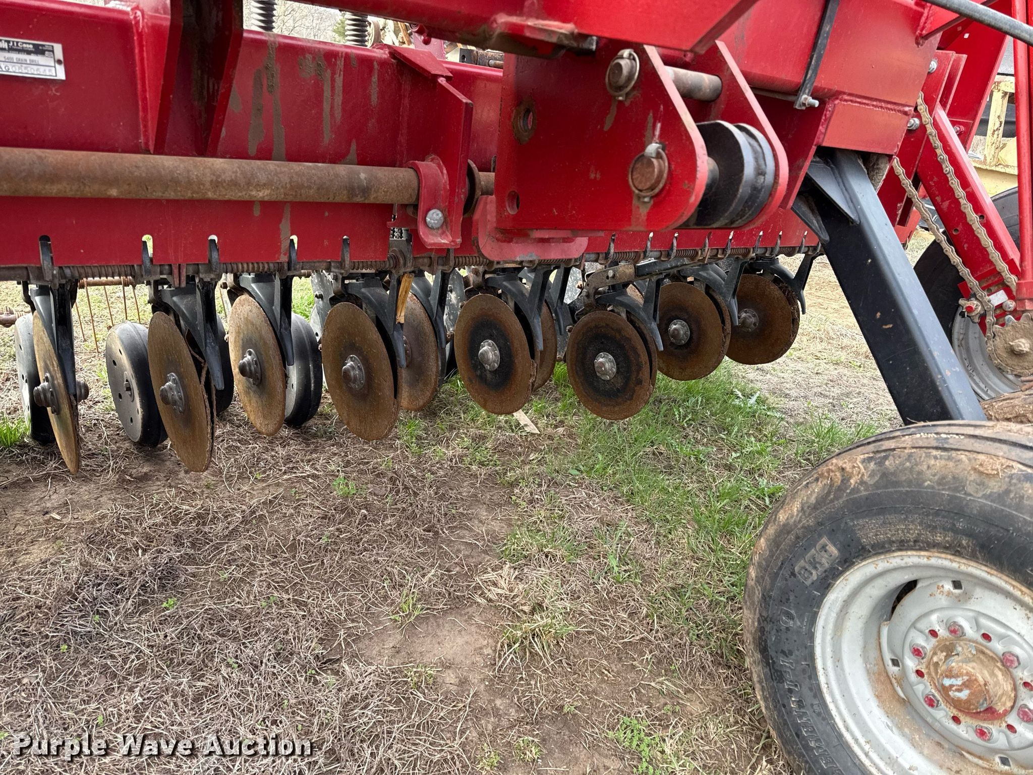 Case IH 5400 no-till grain drill in Berryton, KS | Item DQ6516