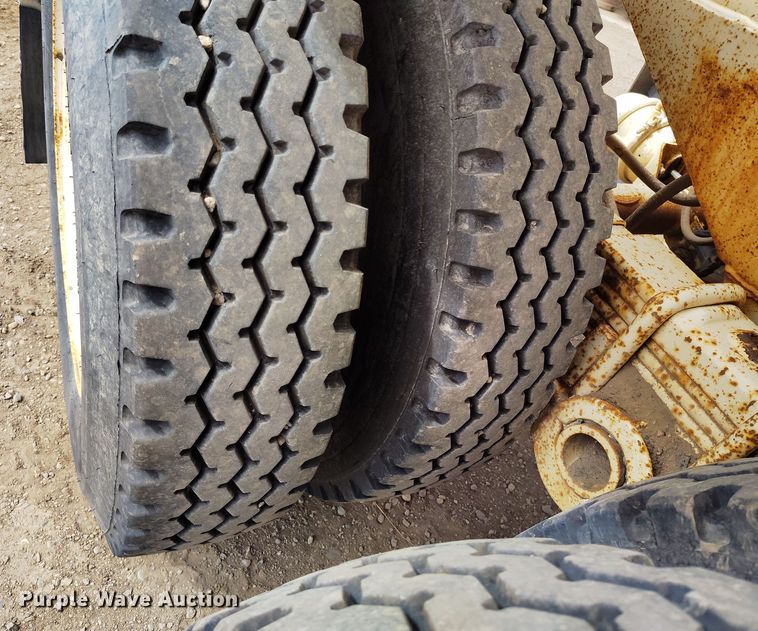 image for item BI9774 1979 Timpte 301-A bottom dump trailer