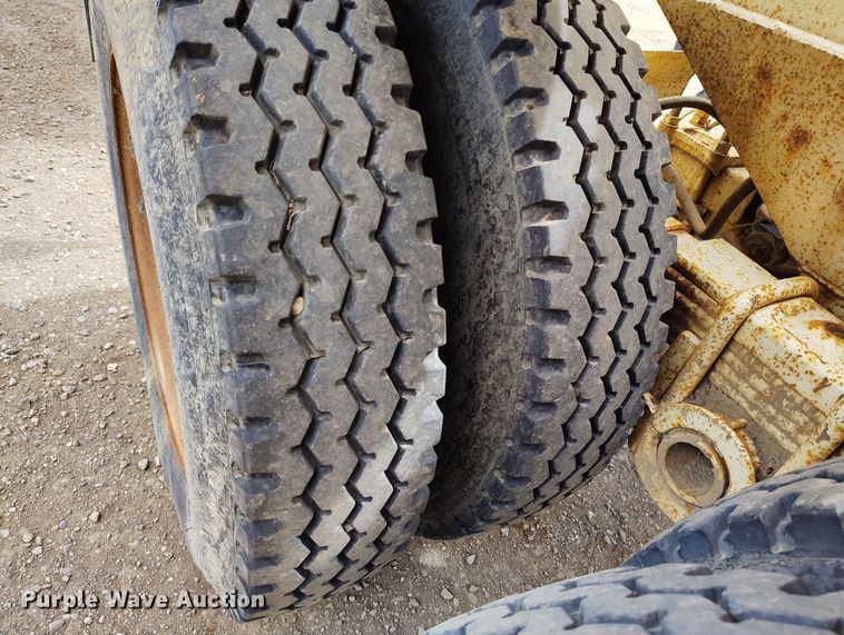 image for item BI9774 1979 Timpte 301-A bottom dump trailer