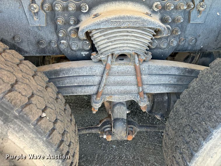 image for item DH8641 2005 Sterling  Condor refuse truck