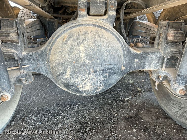 image for item DH8641 2005 Sterling  Condor refuse truck