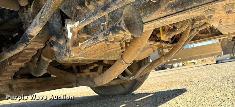 image for item DH8641 2005 Sterling  Condor refuse truck