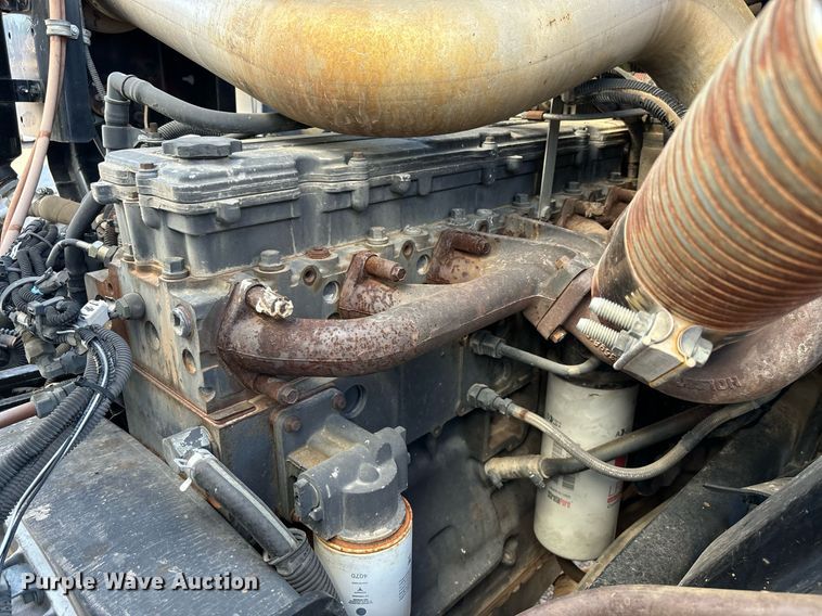 image for item DH8641 2005 Sterling  Condor refuse truck