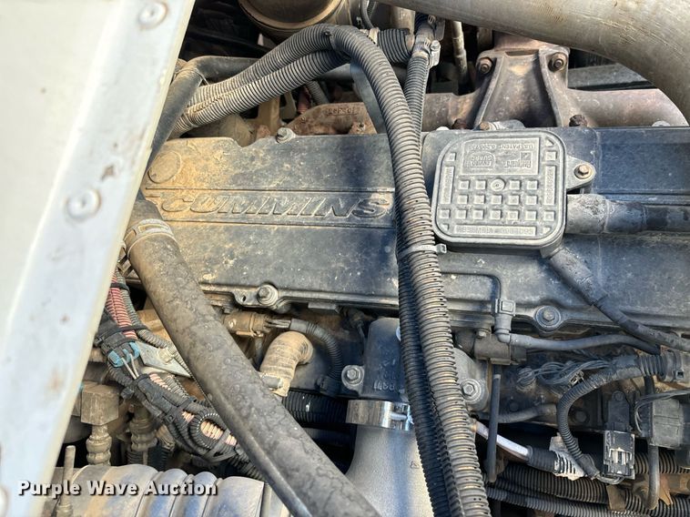 image for item DH8641 2005 Sterling  Condor refuse truck