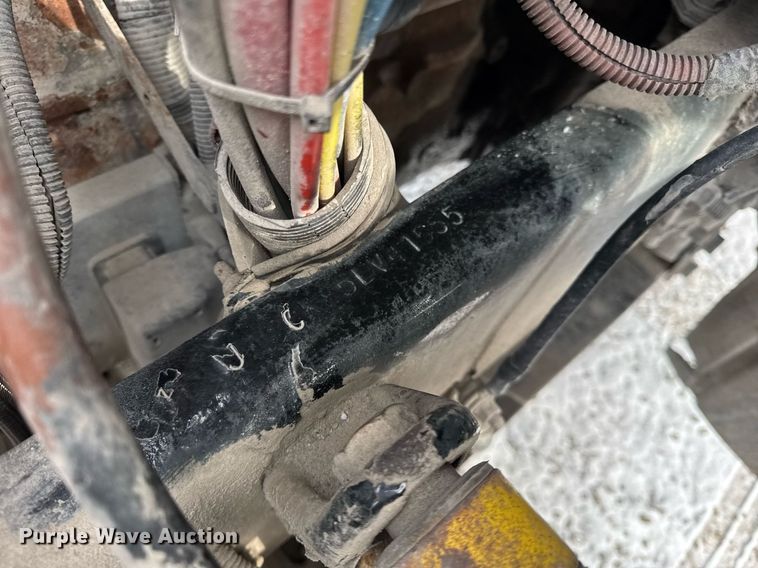 image for item DH9553 2005 Freightliner  Columbia  semi truck