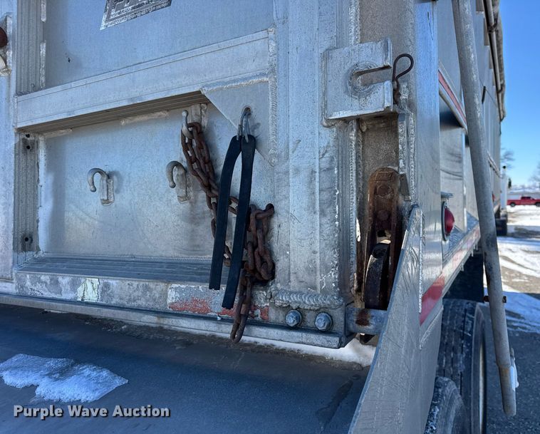 image for item DH9847 1995 East Trailer end dump trailer