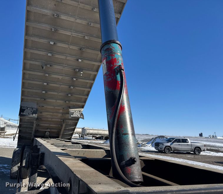 image for item DH9847 1995 East Trailer end dump trailer