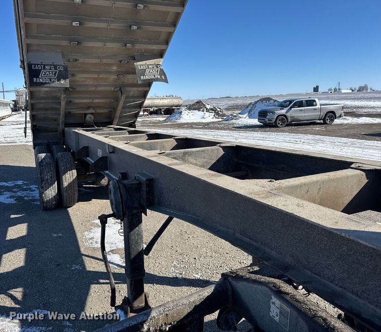 image for item DH9847 1995 East Trailer end dump trailer