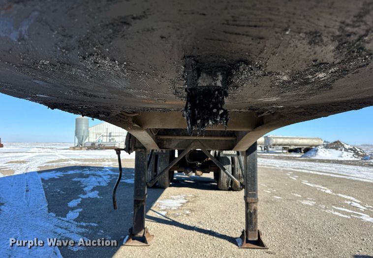 image for item DH9847 1995 East Trailer end dump trailer