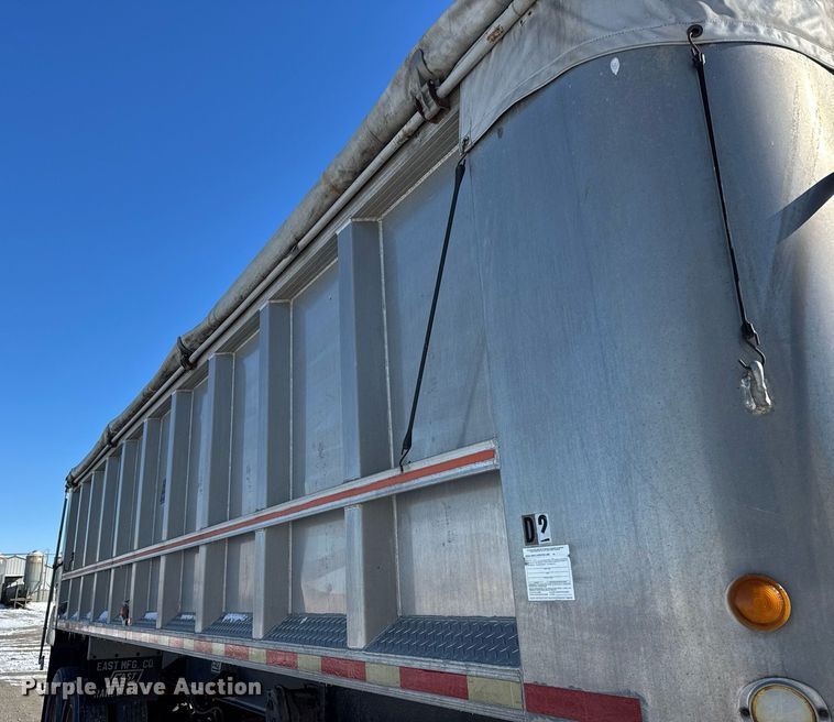 image for item DH9847 1995 East Trailer end dump trailer