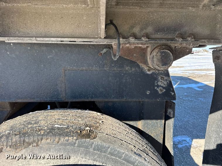 image for item DH9847 1995 East Trailer end dump trailer