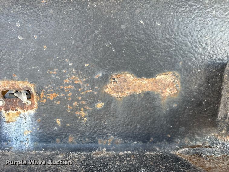 image for item DH9847 1995 East Trailer end dump trailer