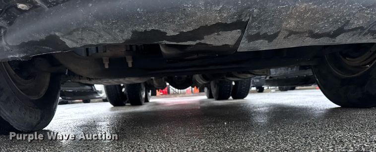 image for item DH9879 2015 Freightliner Cascadia semi truck