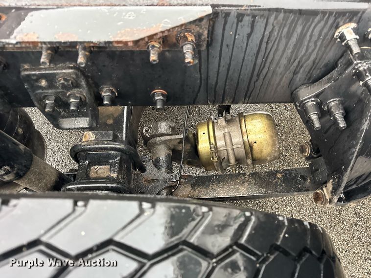 image for item DH9879 2015 Freightliner Cascadia semi truck