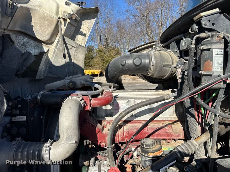 image for item DH9891 2012 Mack CXU semi truck