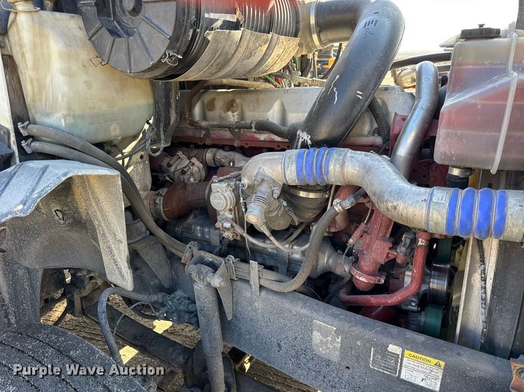 image for item DH9891 2012 Mack CXU semi truck