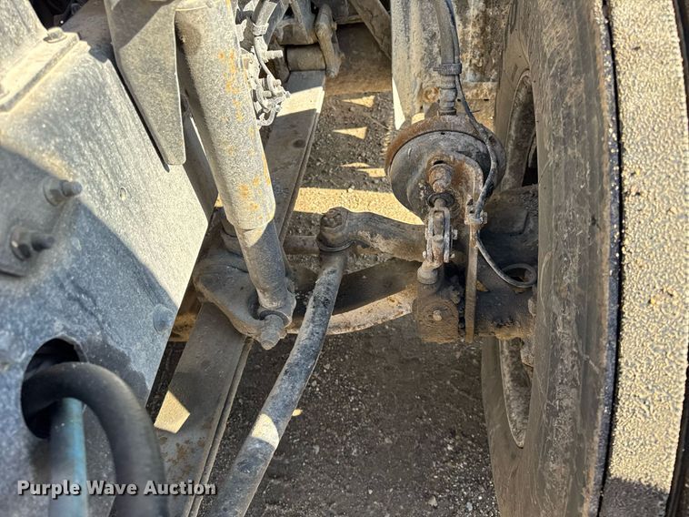 image for item DH9891 2012 Mack CXU semi truck