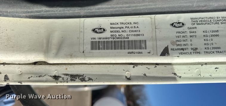 image for item DH9891 2012 Mack CXU semi truck