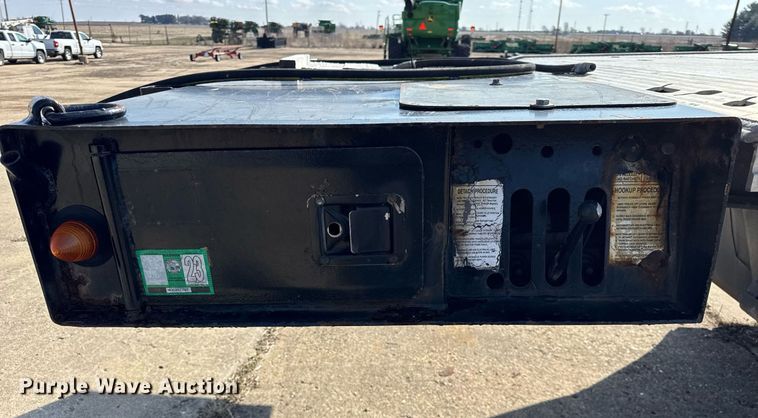 image for item DH9893 2007 Landoll lowboy equipment trailer