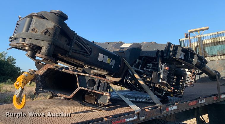 image for item DM1807 2004 Hiab 400-2 knuckle boom crane