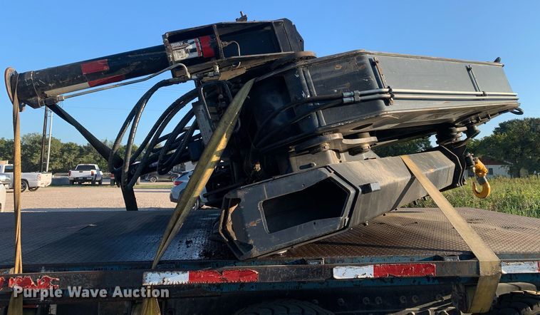 image for item DM1807 2004 Hiab 400-2 knuckle boom crane