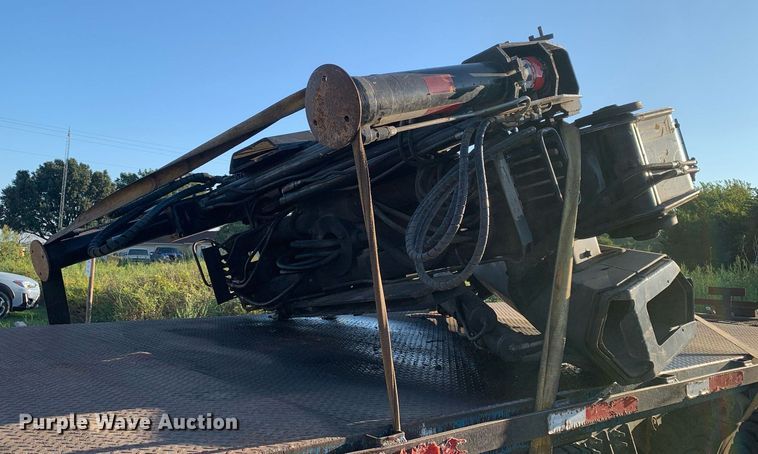 image for item DM1807 2004 Hiab 400-2 knuckle boom crane