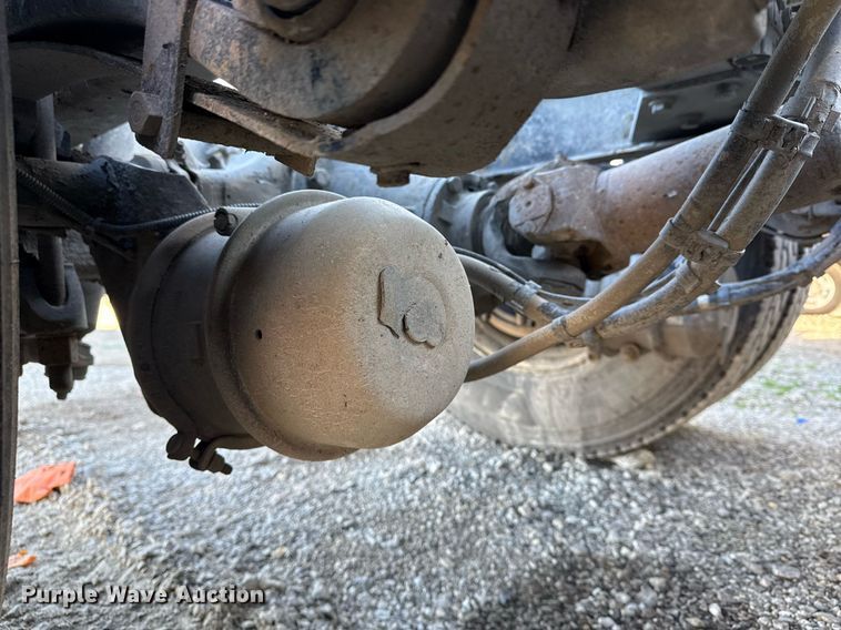 image for item DM5608 2015 Kenworth T880 semi truck