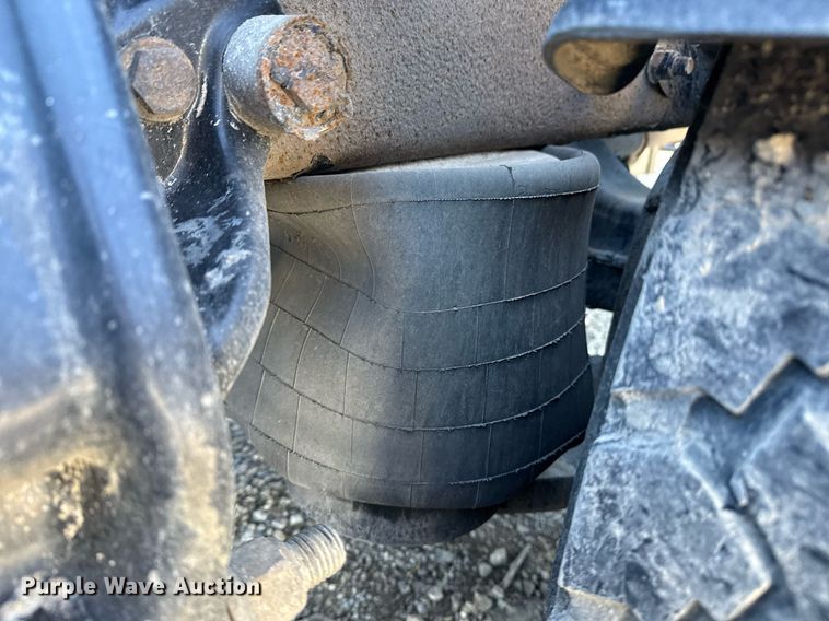 image for item DM5608 2015 Kenworth T880 semi truck