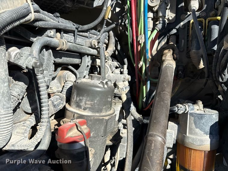 image for item DM5608 2015 Kenworth T880 semi truck