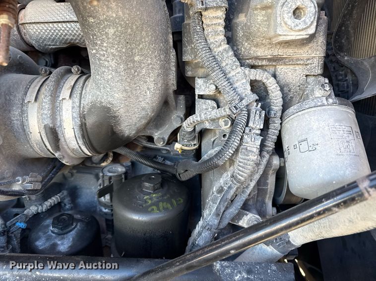 image for item DM5608 2015 Kenworth T880 semi truck