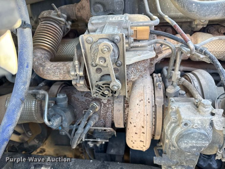 image for item DM5608 2015 Kenworth T880 semi truck