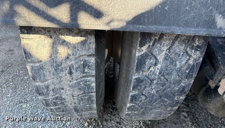 image for item DM5608 2015 Kenworth T880 semi truck