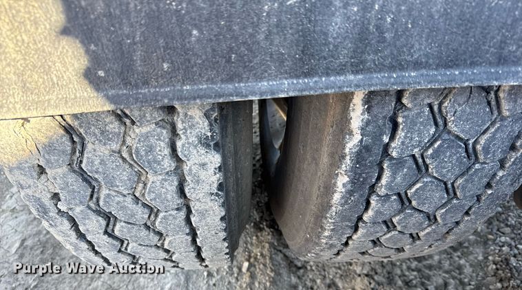 image for item DM5608 2015 Kenworth T880 semi truck