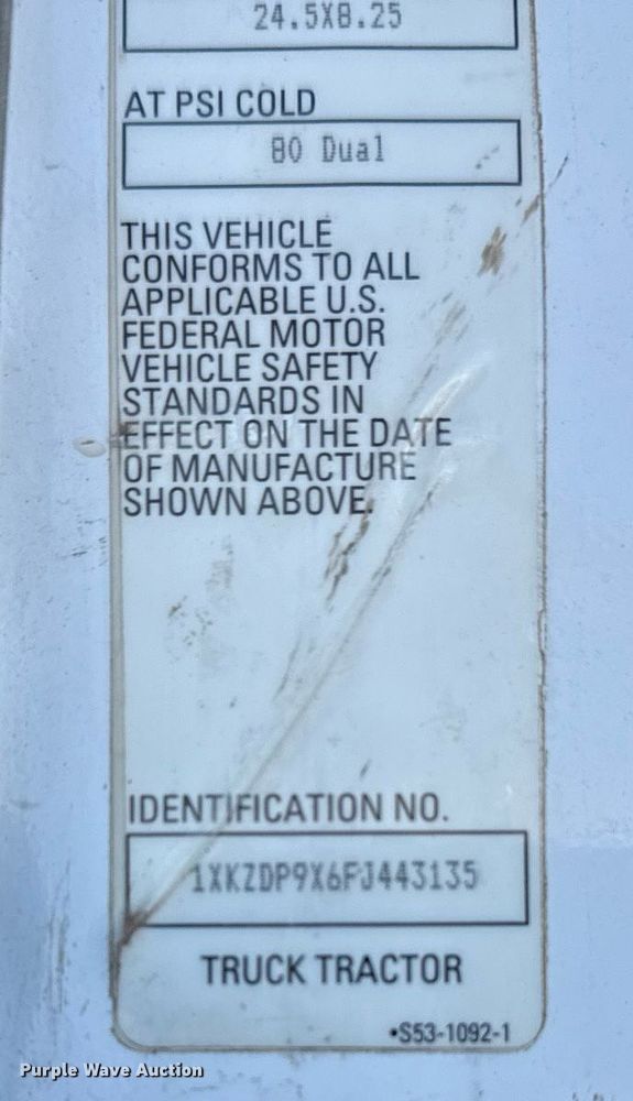 image for item DM5608 2015 Kenworth T880 semi truck