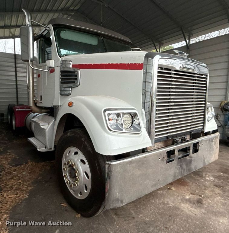 image for item DM5632 2013 Freightliner Coronado semi truck