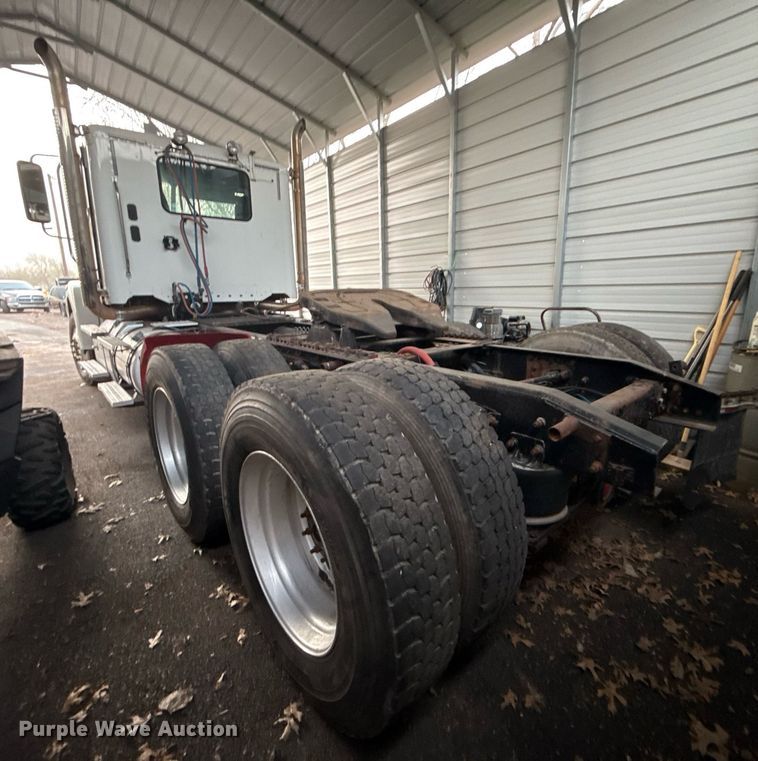 image for item DM5632 2013 Freightliner Coronado semi truck