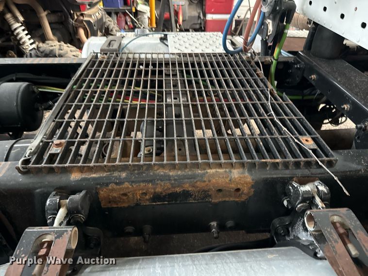 image for item DM5632 2013 Freightliner Coronado semi truck