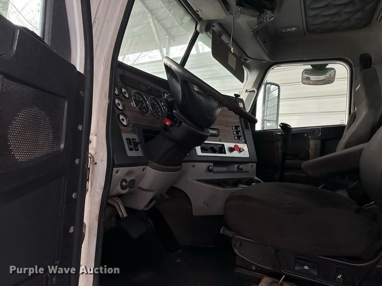 image for item DM5632 2013 Freightliner Coronado semi truck