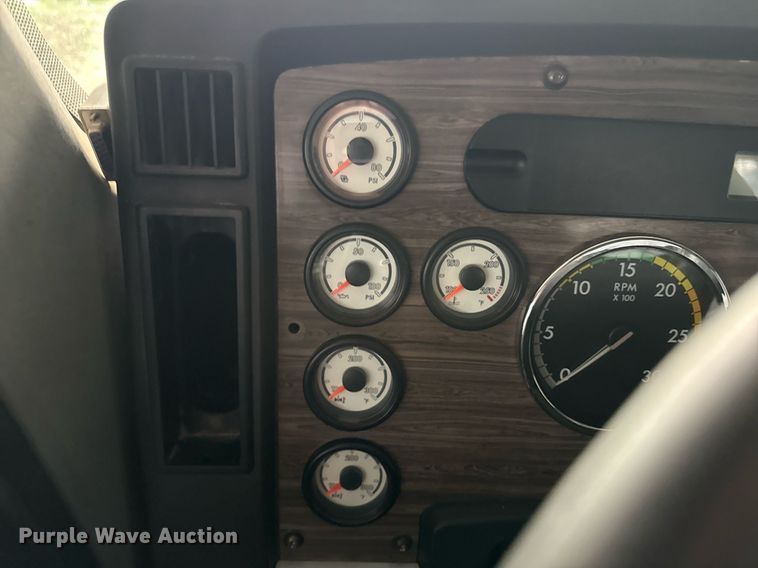 image for item DM5632 2013 Freightliner Coronado semi truck