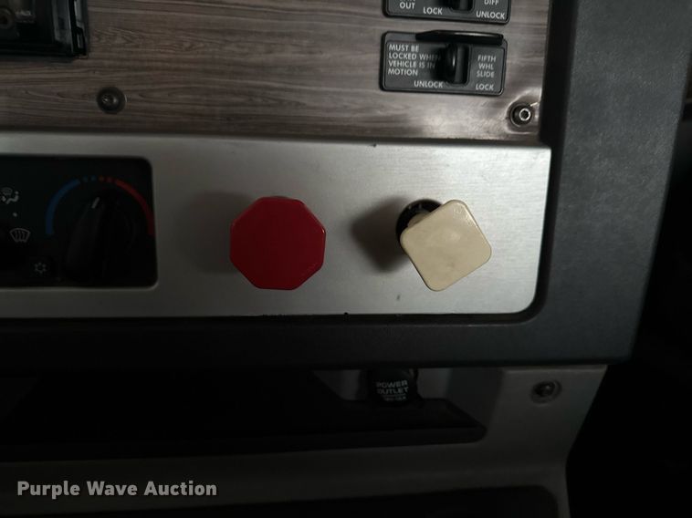 image for item DM5632 2013 Freightliner Coronado semi truck