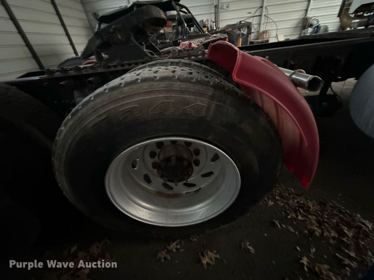 image for item DM5632 2013 Freightliner Coronado semi truck