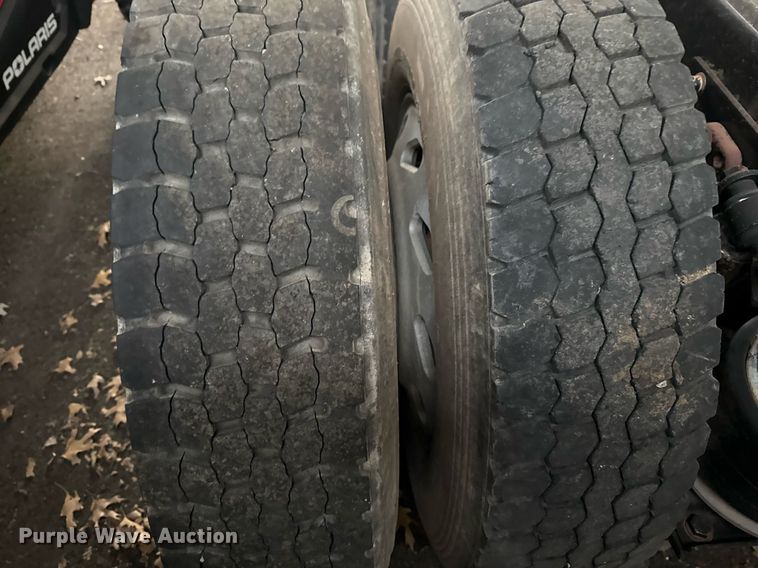 image for item DM5632 2013 Freightliner Coronado semi truck