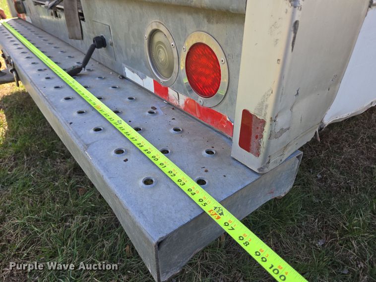 image for item DP6222 2000 GMC C6500 box truck