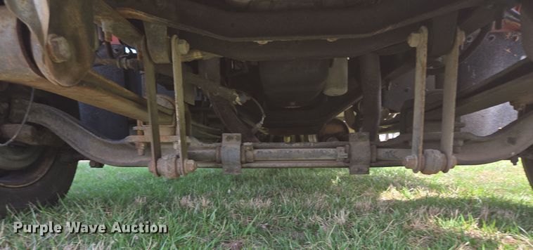 image for item DP6222 2000 GMC C6500 box truck